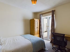 Bedroom- click for photo gallery